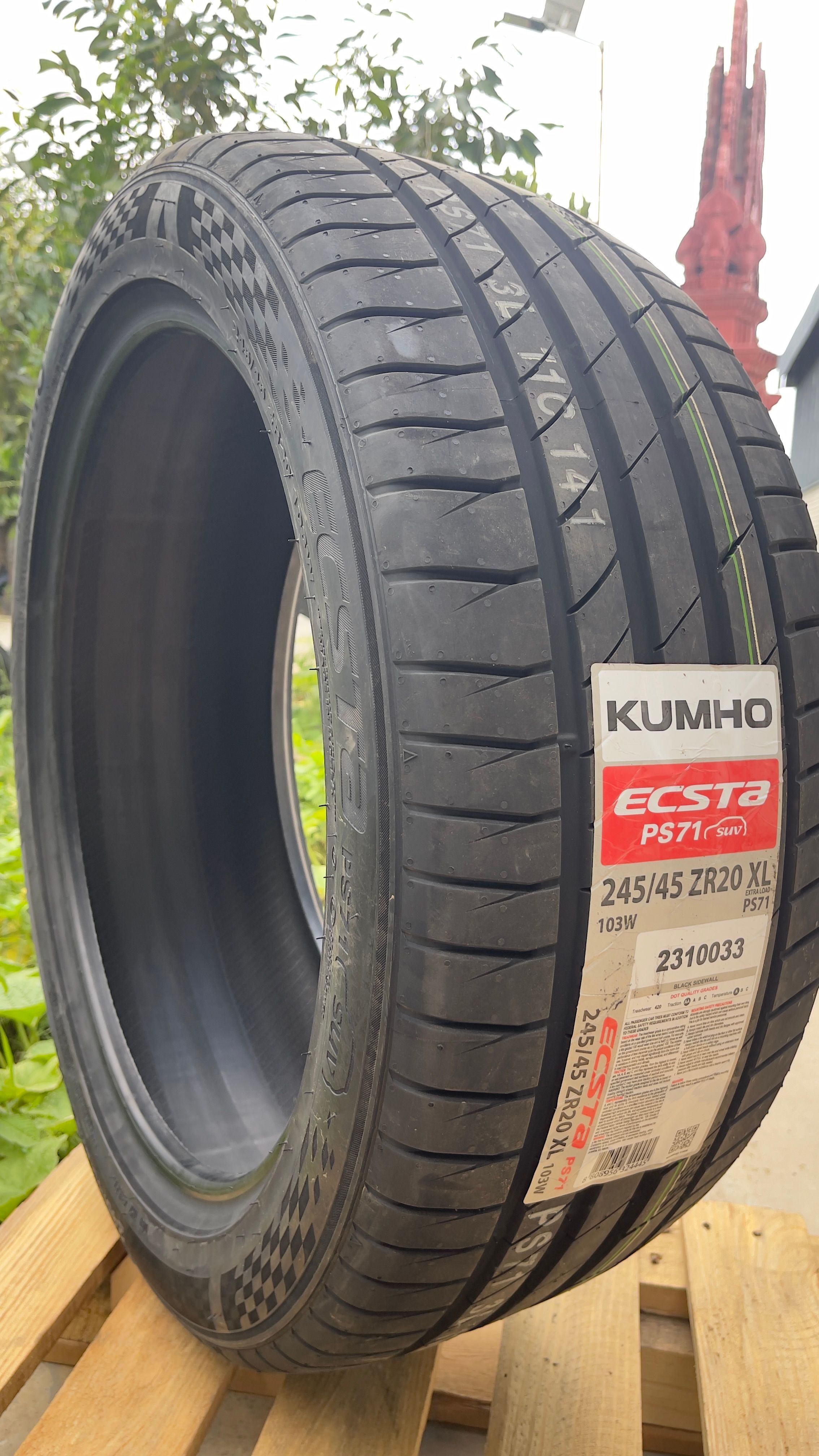 Kumho ECSTA PS71