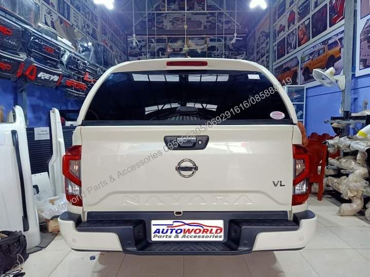 ឃ្លប់កញ្ចក់ Carryboy SR5 Nissan Navara 