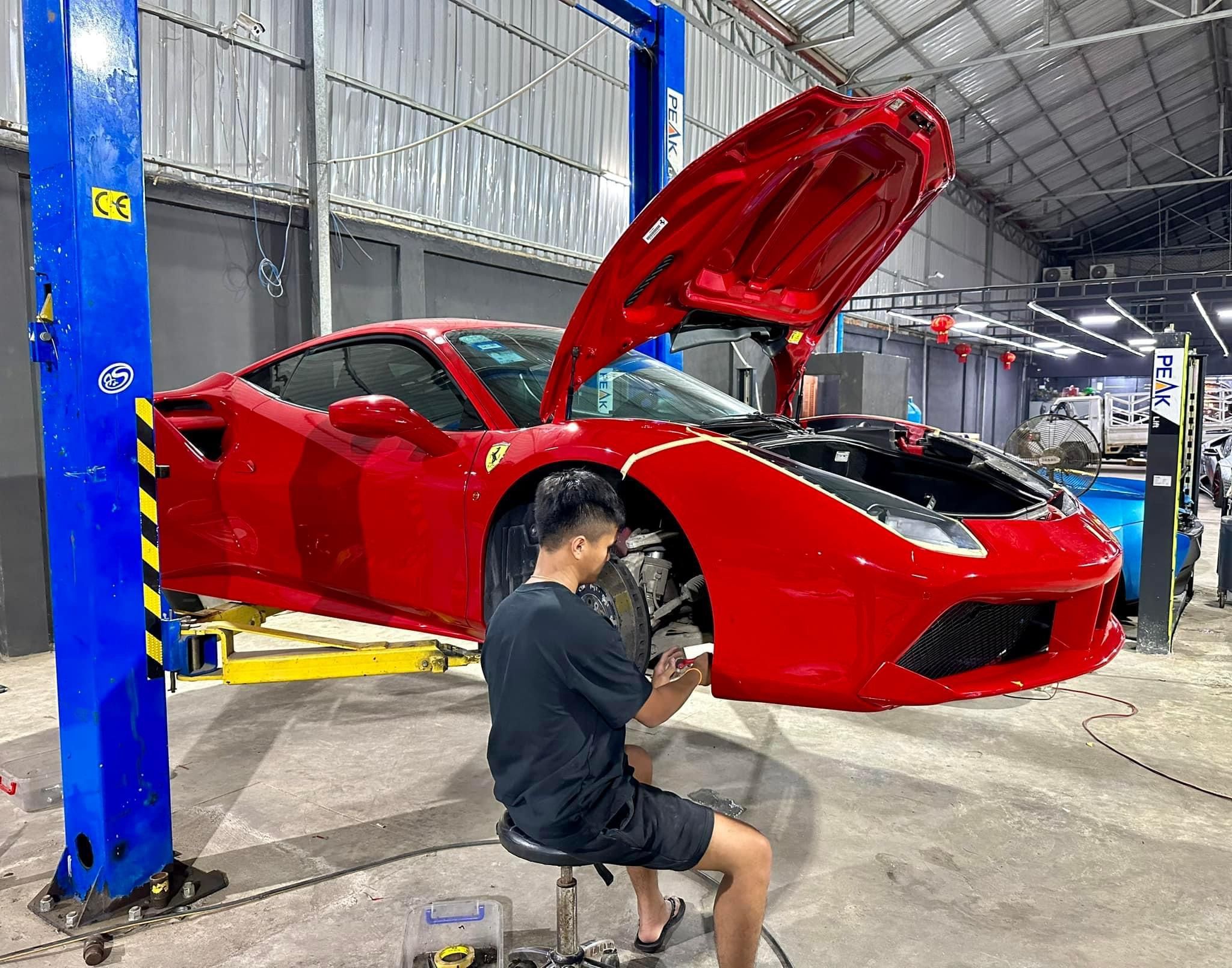 Custom Ducktail For Ferrari HYPE Autos Customs