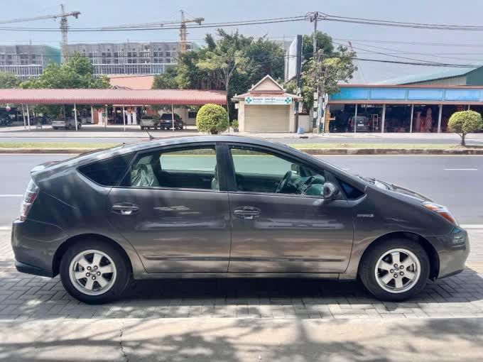 តូយ៉ូតា Prius 2008