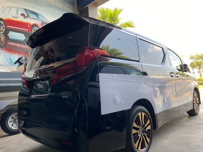 Toyota Alphard 2023