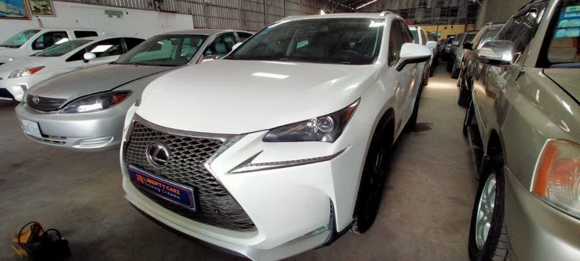 Lexus NX200t 2015