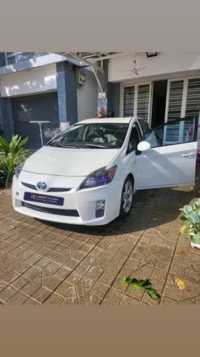 តូយ៉ូតា Prius 2010