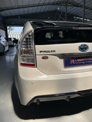 តូយ៉ូតា Prius 2010