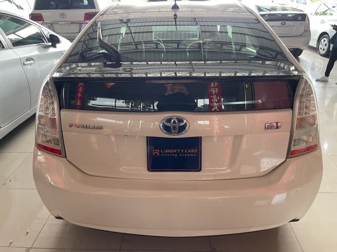 តូយ៉ូតា Prius 2010