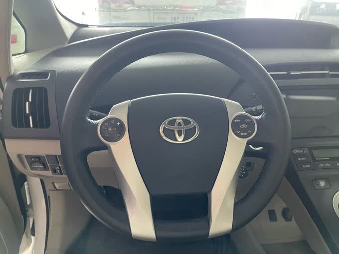 តូយ៉ូតា Prius 2010