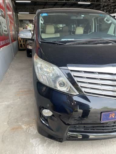 Toyota Alphard 2011