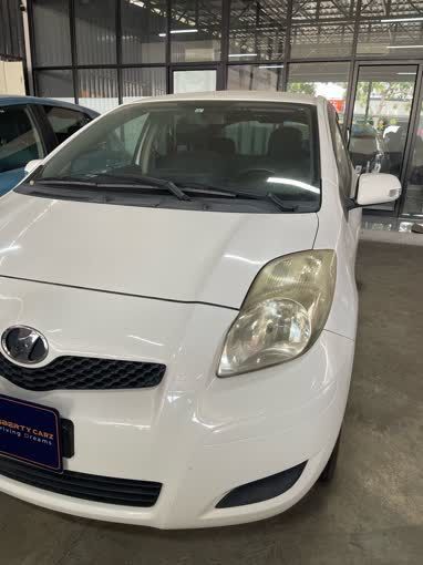 តូយ៉ូតា Vitz 2010