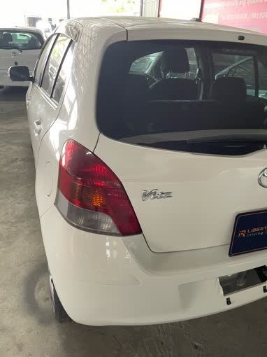 តូយ៉ូតា Vitz 2010