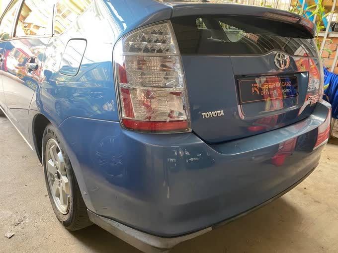 តូយ៉ូតា Prius 2008