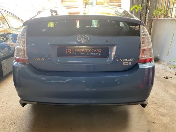 តូយ៉ូតា Prius 2008