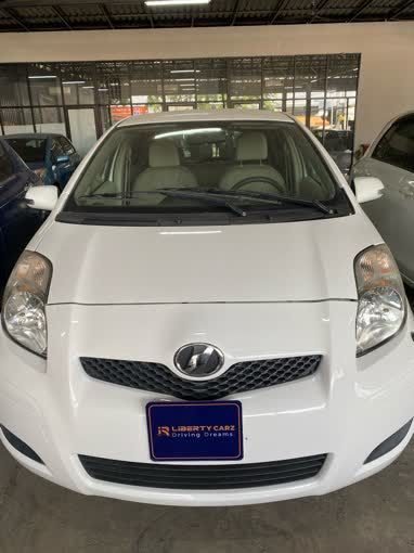 តូយ៉ូតា Vitz 2010