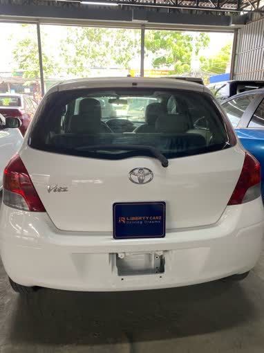 តូយ៉ូតា Vitz 2010