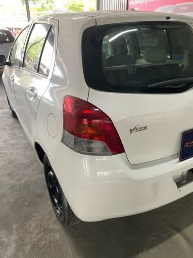 តូយ៉ូតា Vitz 2010