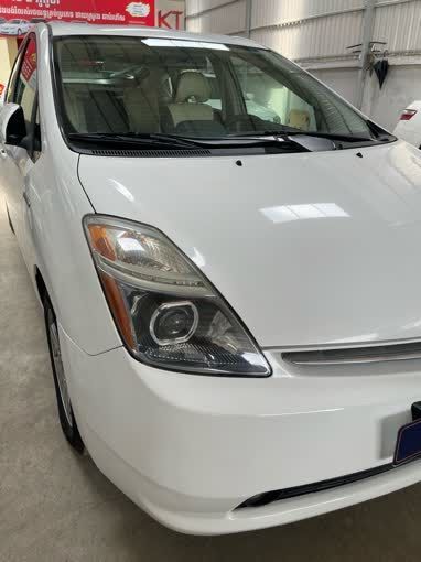 តូយ៉ូតា Prius 2008