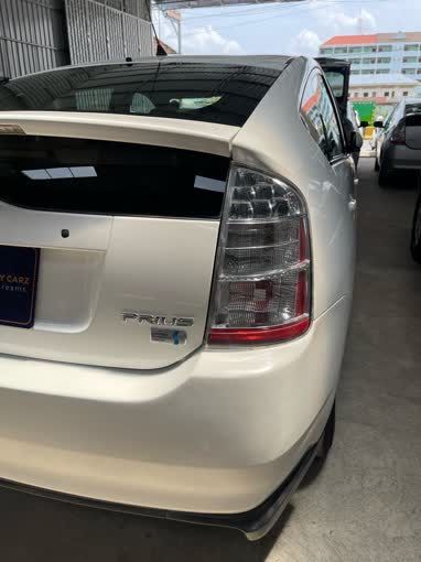 តូយ៉ូតា Prius 2008