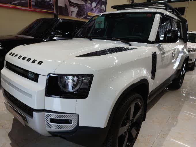 Land Rover Defender 2020