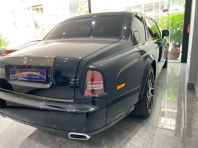 Rolls-Royce Phantom 2015