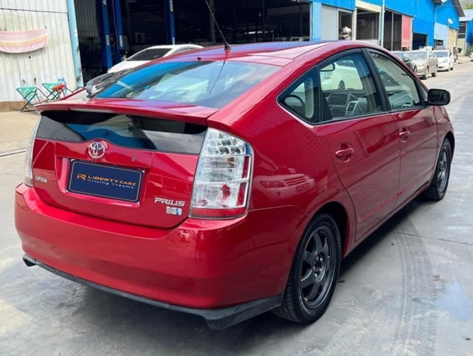 តូយ៉ូតា Prius 2008