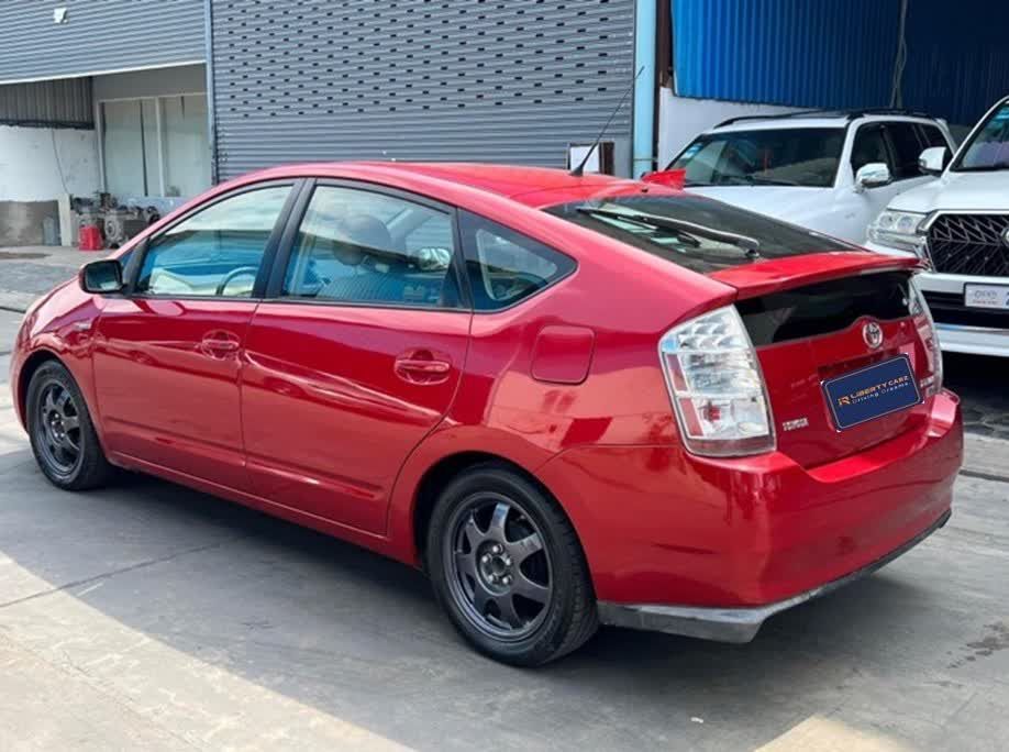 តូយ៉ូតា Prius 2008