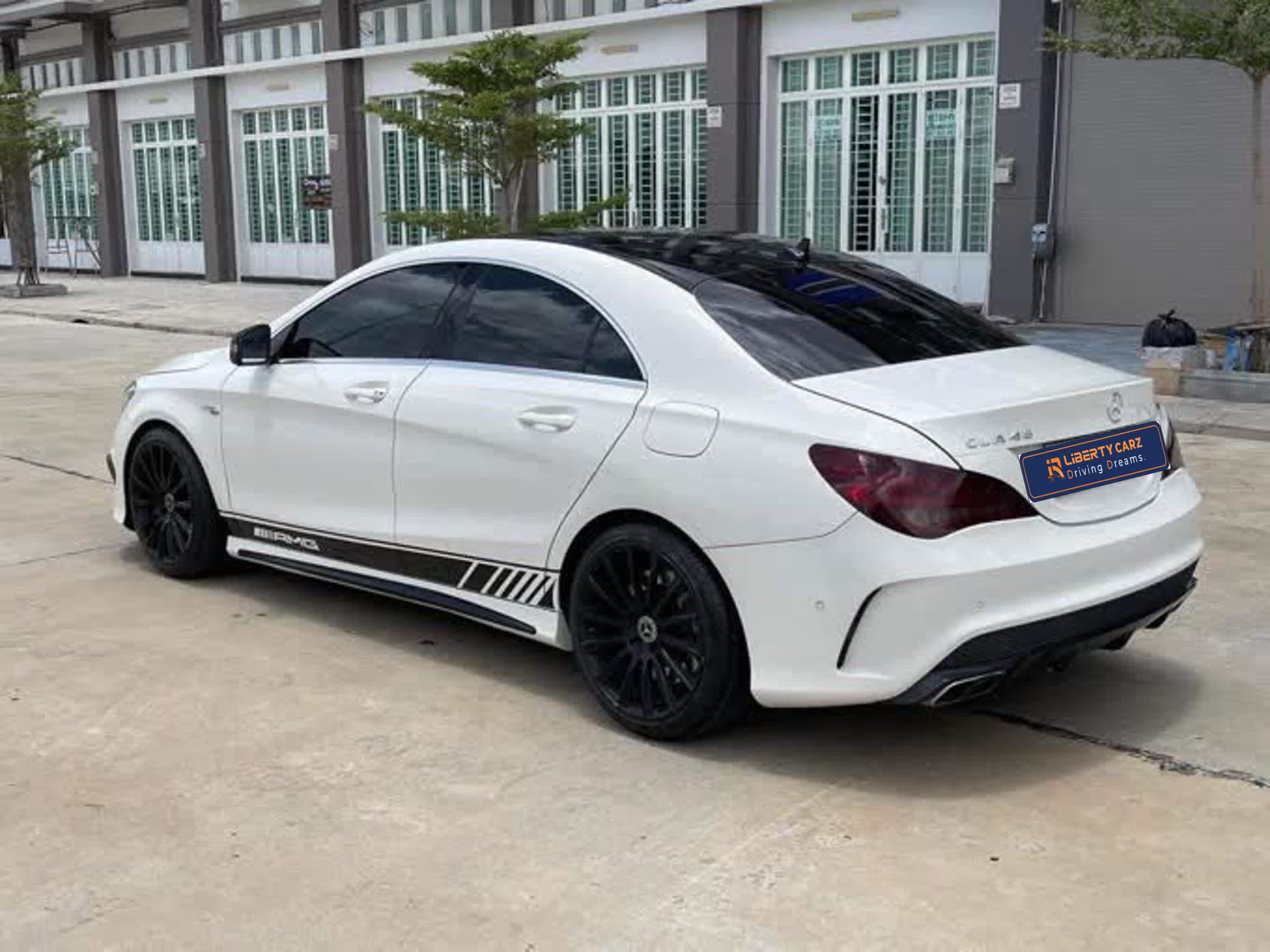 Mercedes-Benz CLA-45 2016