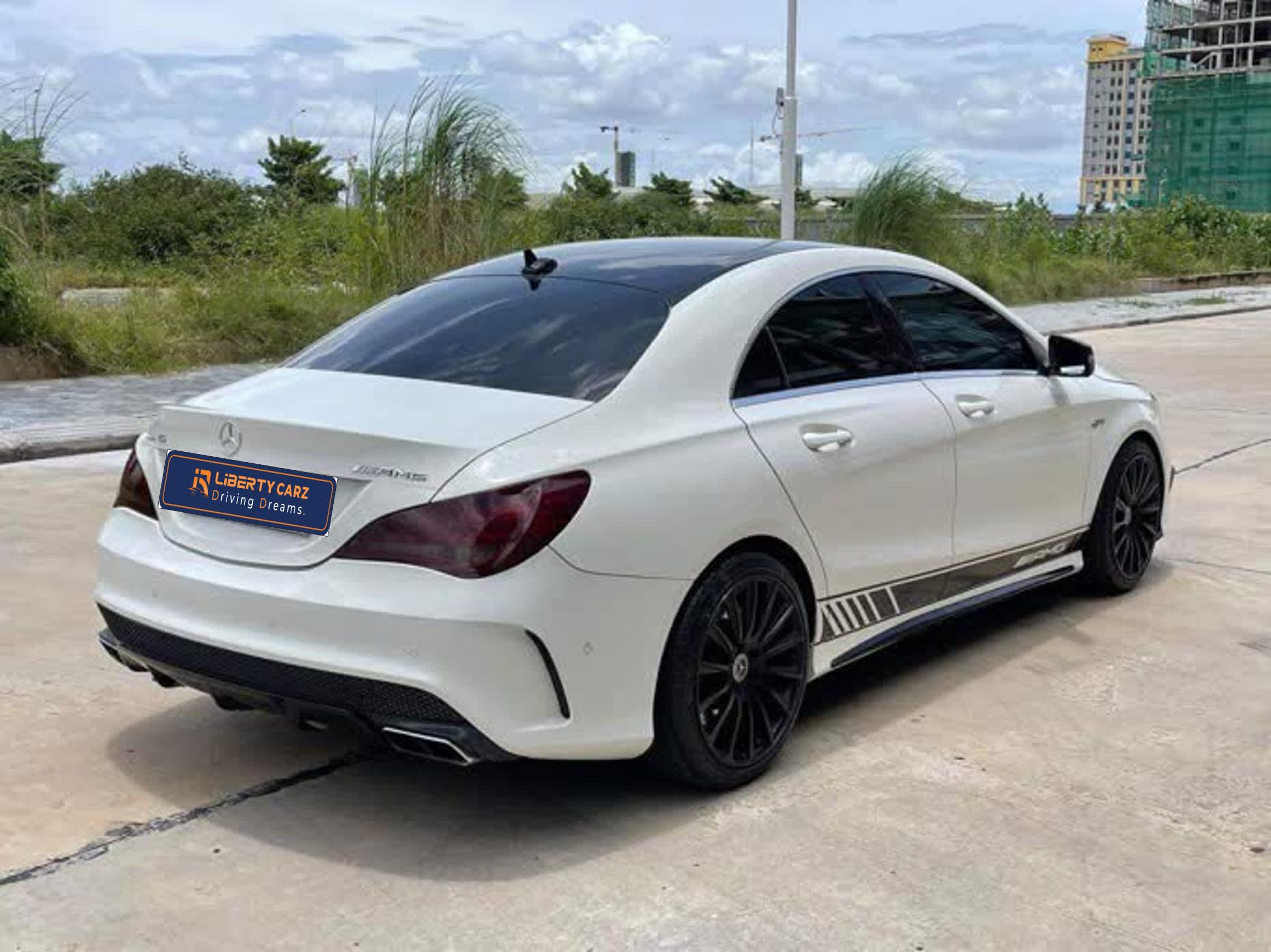 Mercedes-Benz CLA-45 2016