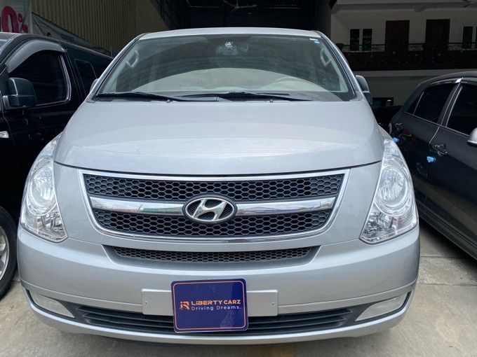 Hyundai Grand Starex 2011