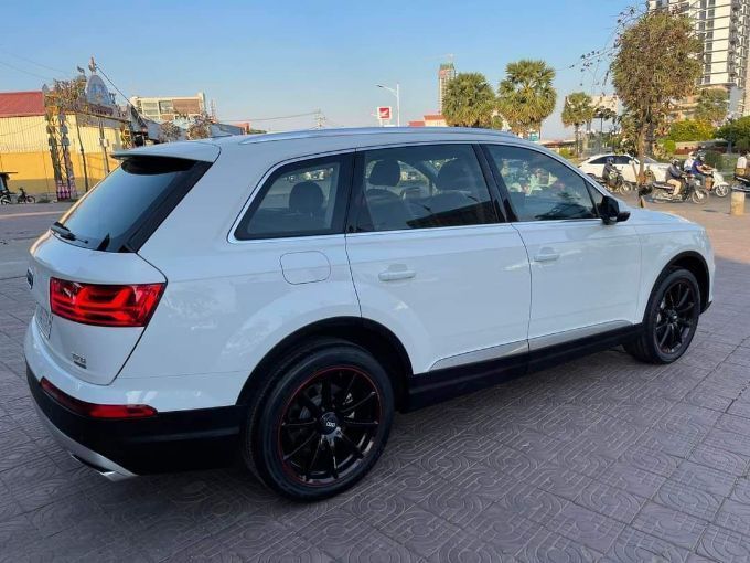 Audi Q7 2016