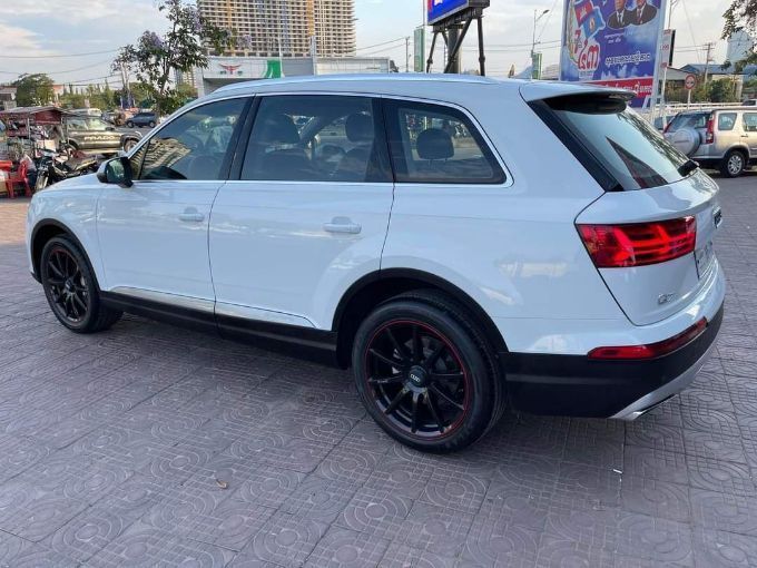 Audi Q7 2016