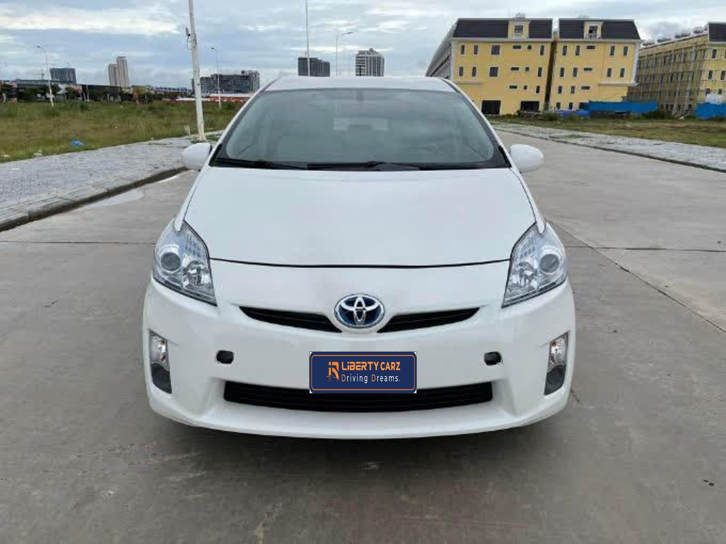 តូយ៉ូតា Prius 2011