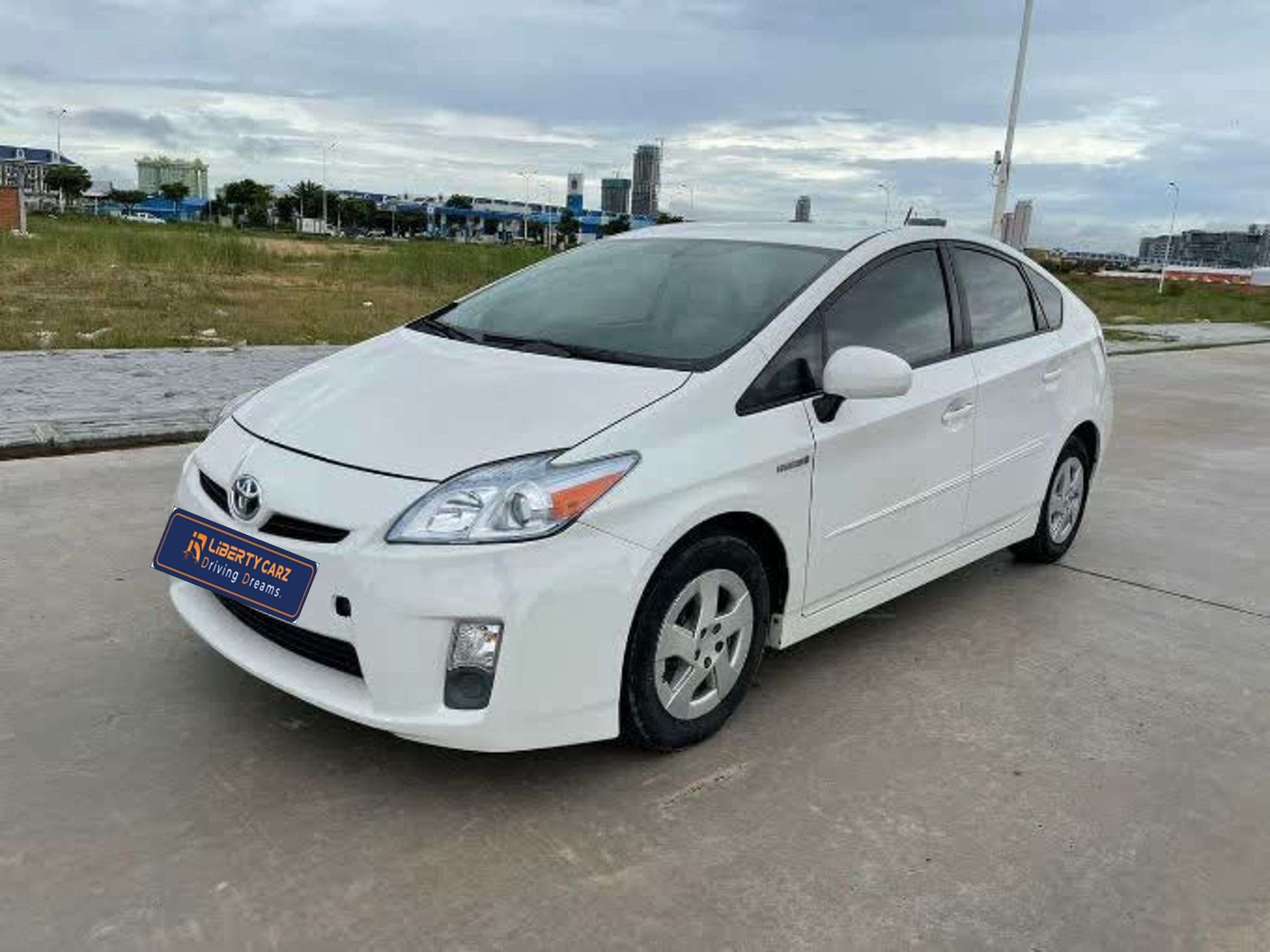 តូយ៉ូតា Prius 2011