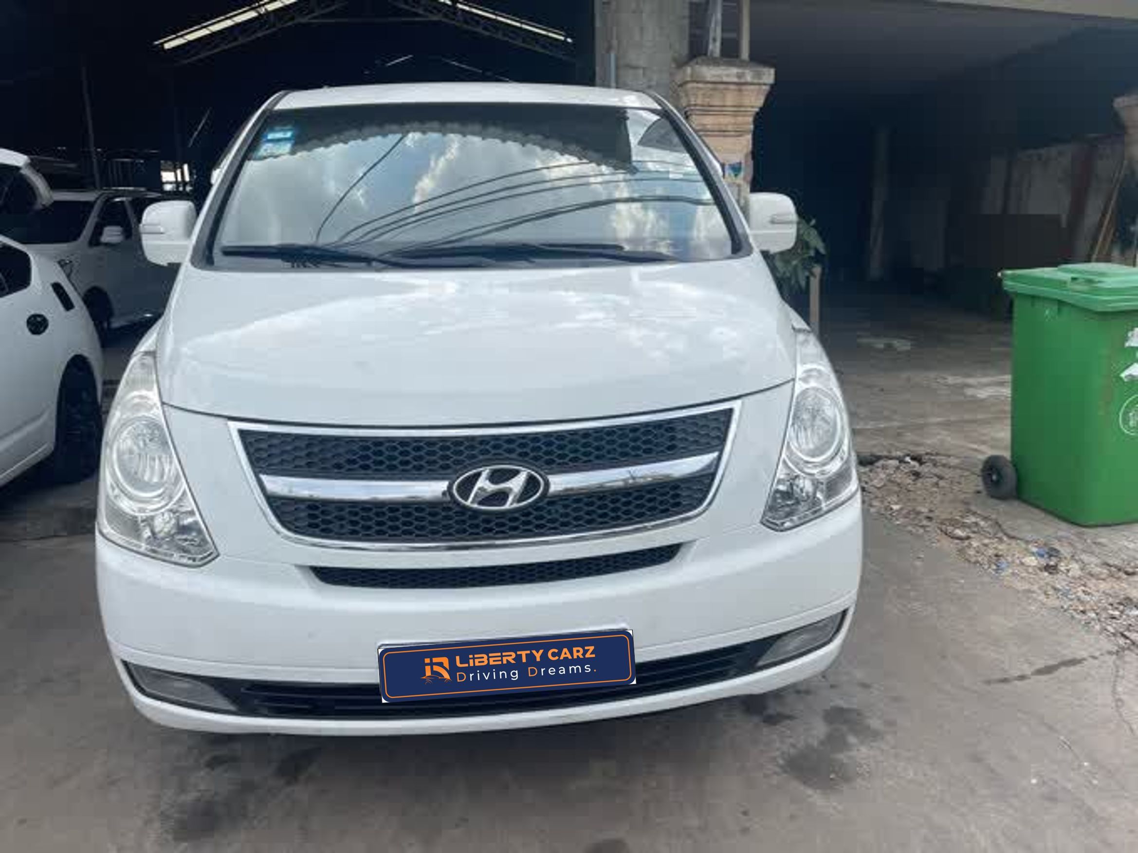 Hyundai Grand Starex 2011