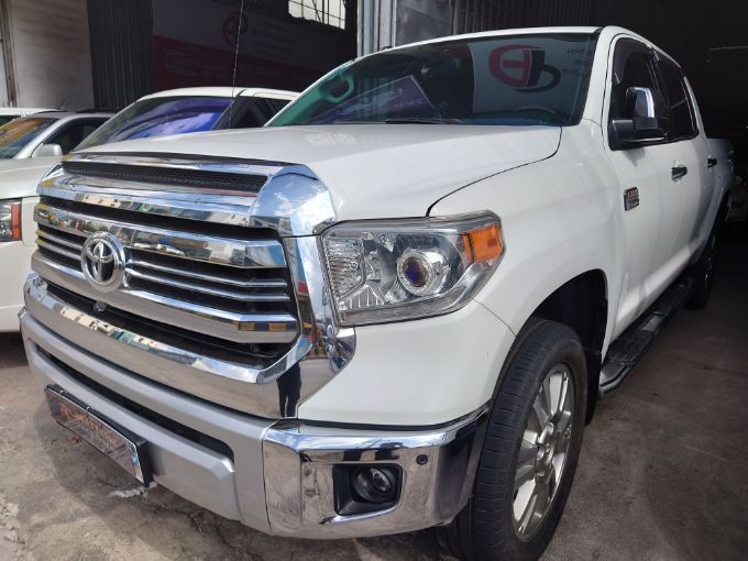 តូយ៉ូតា Tundra 2014