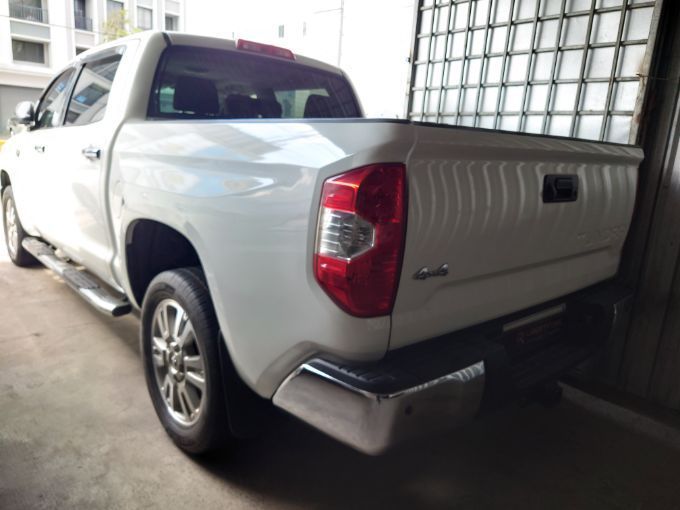 តូយ៉ូតា Tundra 2014