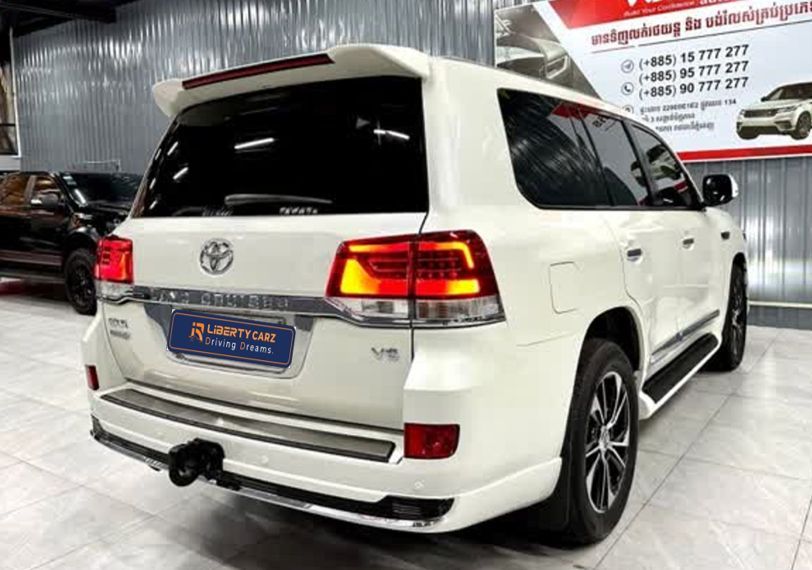 Toyota LandCruiser 2014