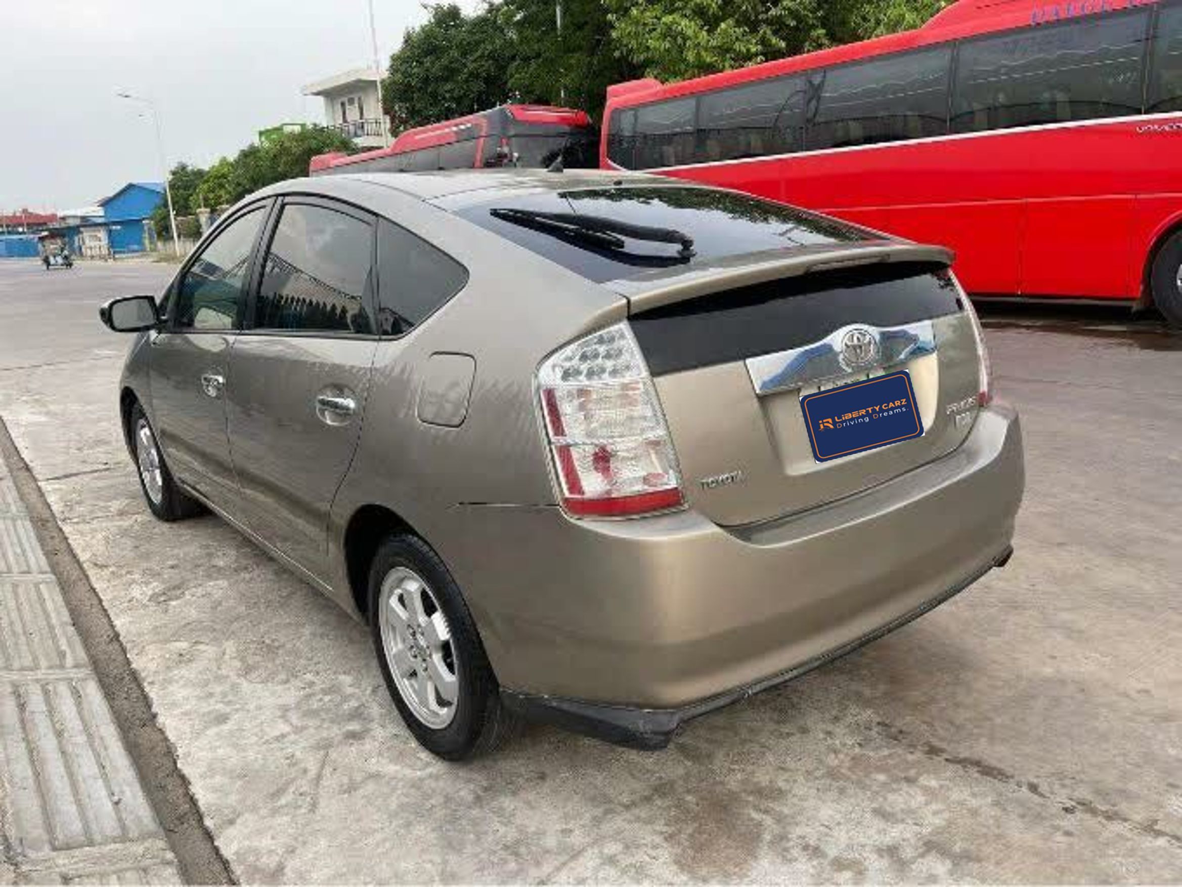 តូយ៉ូតា Prius 2008