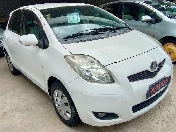 Toyota Vitz 2007