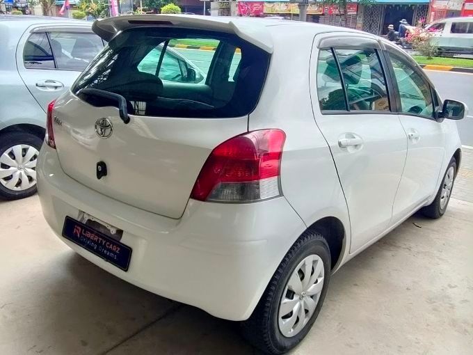 Toyota Vitz 2007