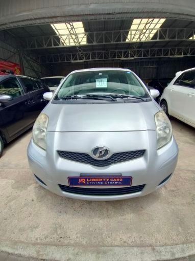 Toyota Vitz 2010