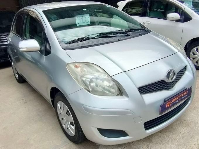 Toyota Vitz 2010