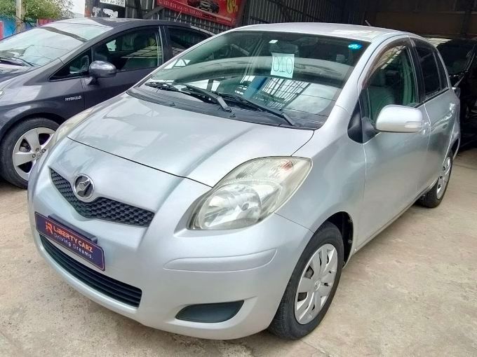 Toyota Vitz 2010