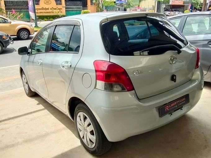 Toyota Vitz 2010