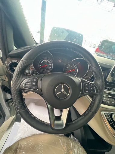 Mercedes-Benz V250 2022