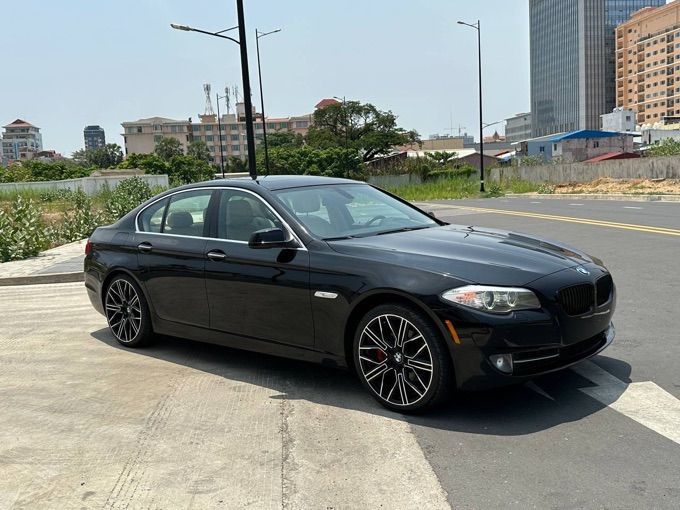 BMW 528i 2012