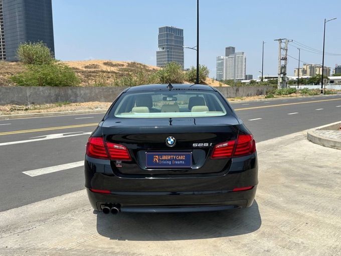 BMW 528i 2012