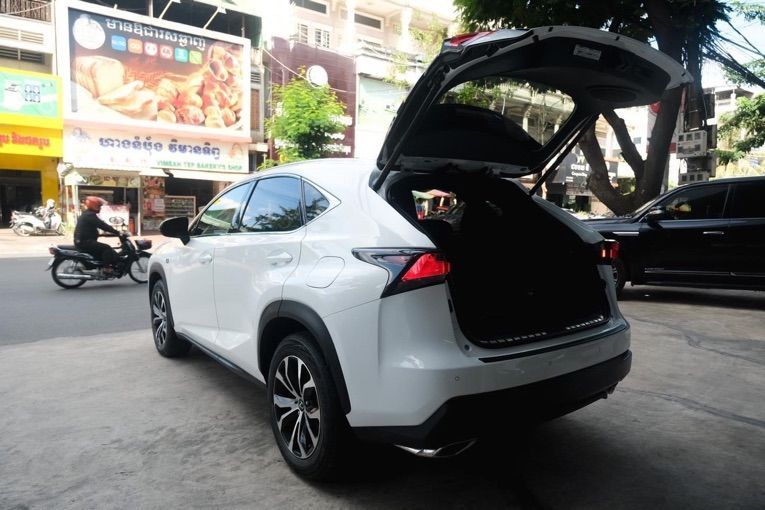 Lexus NX200t 2016