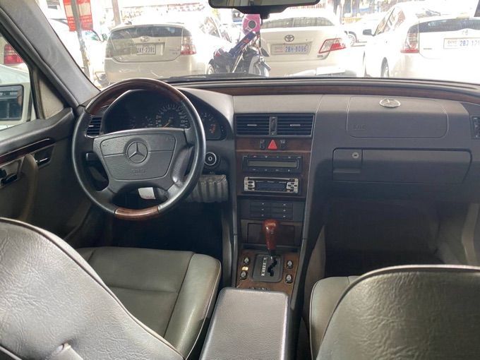 Mercedes-Benz C220 1999