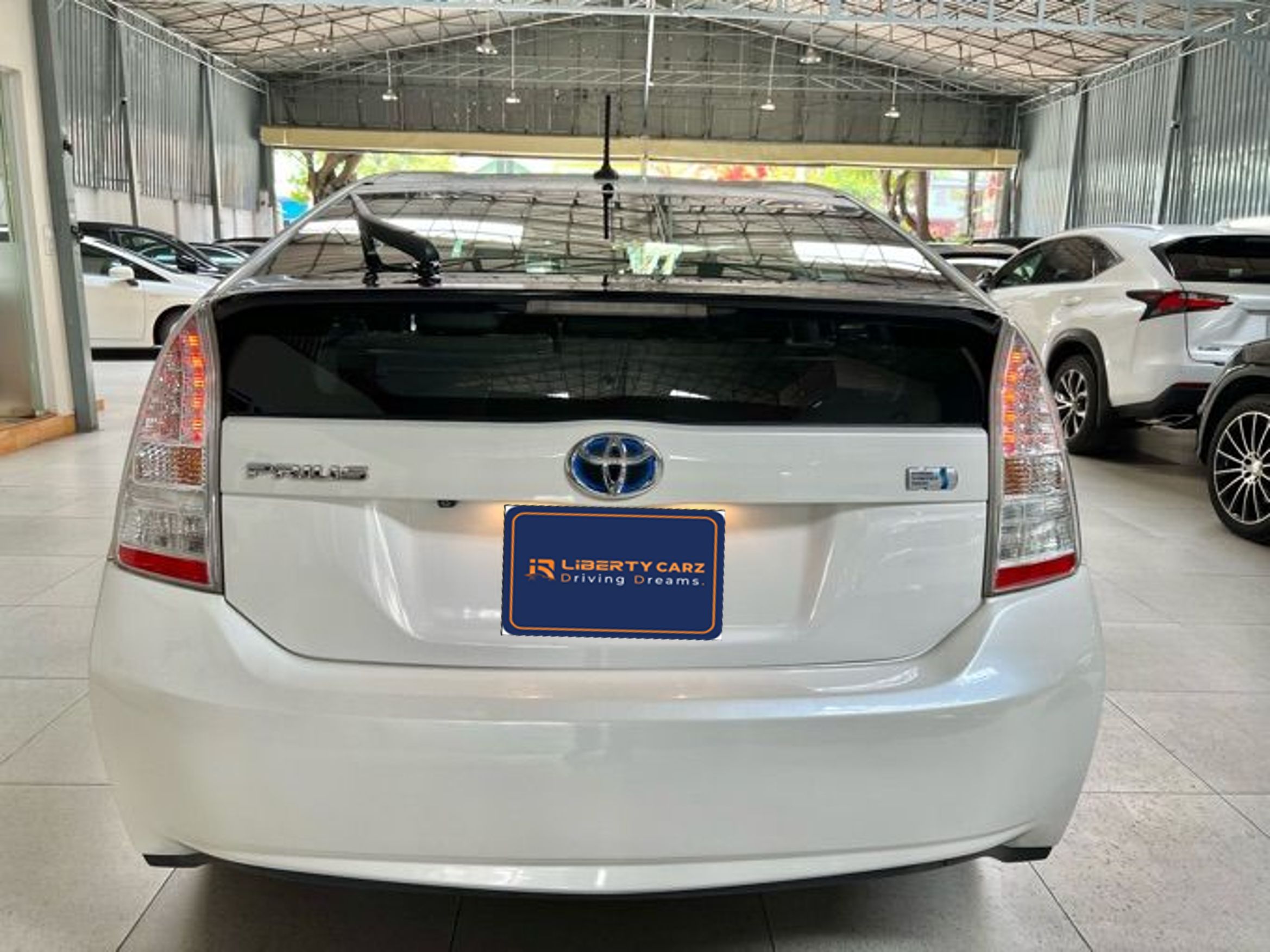 តូយ៉ូតា Prius 2010