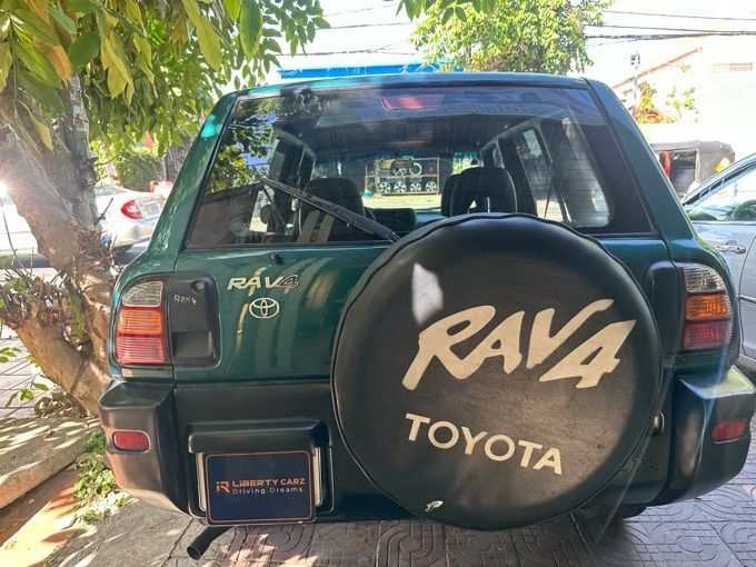 តូយ៉ូតា RAV4 1996