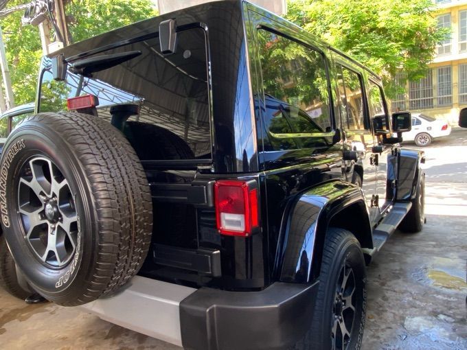 JEEP Wrangler Sahara 2014